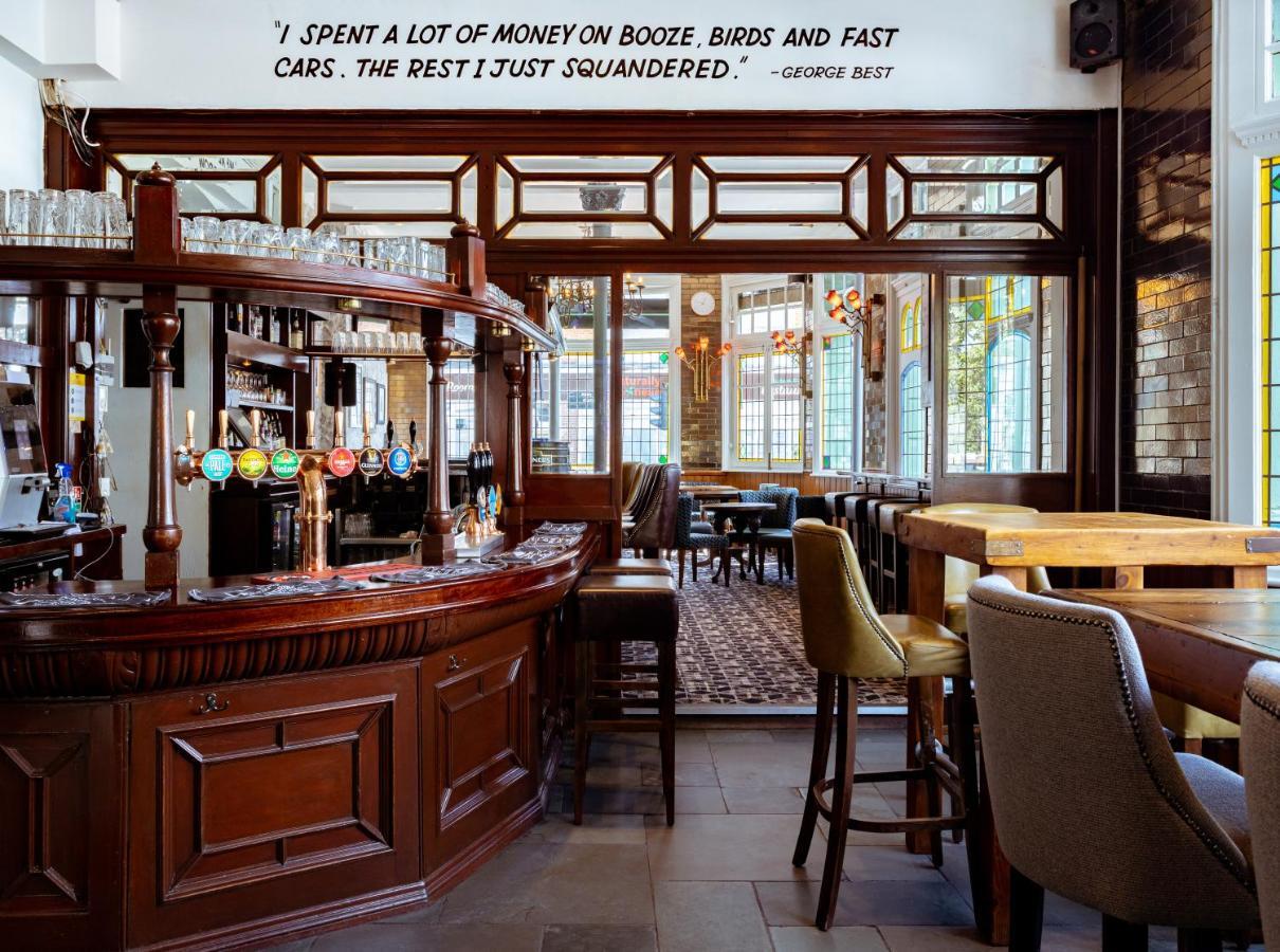 Black Lion Surbiton Esterno foto